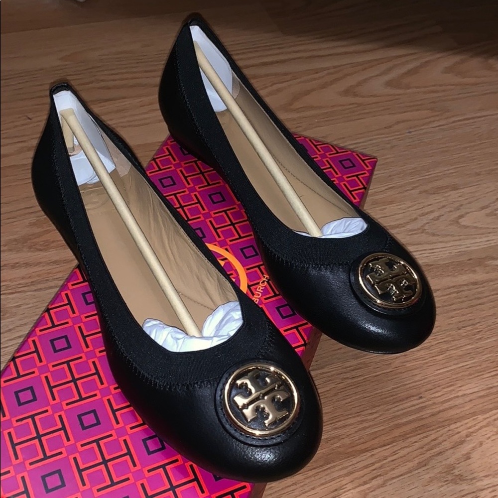 Brand NEW Tory Burch Caroline ballet flats